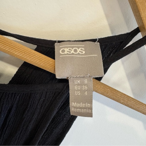 ASOS Black Sleeveless Camisole with Tie Back - Picture 4 of 5